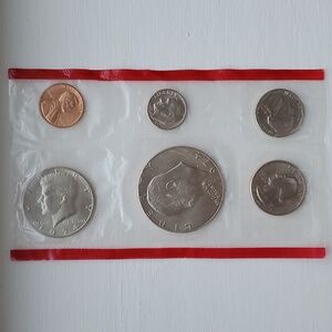 1974 One Dollar Half Dollar Nickel Penny Quarter Dime Collectible Coin set